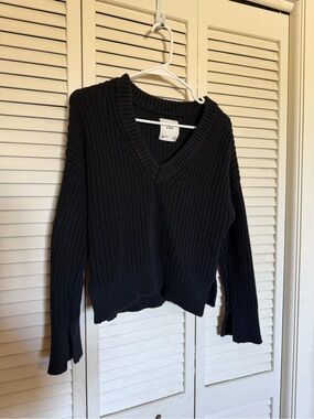 Abercrombie and Fitch Black V-Neck Chunky Knit Sweater